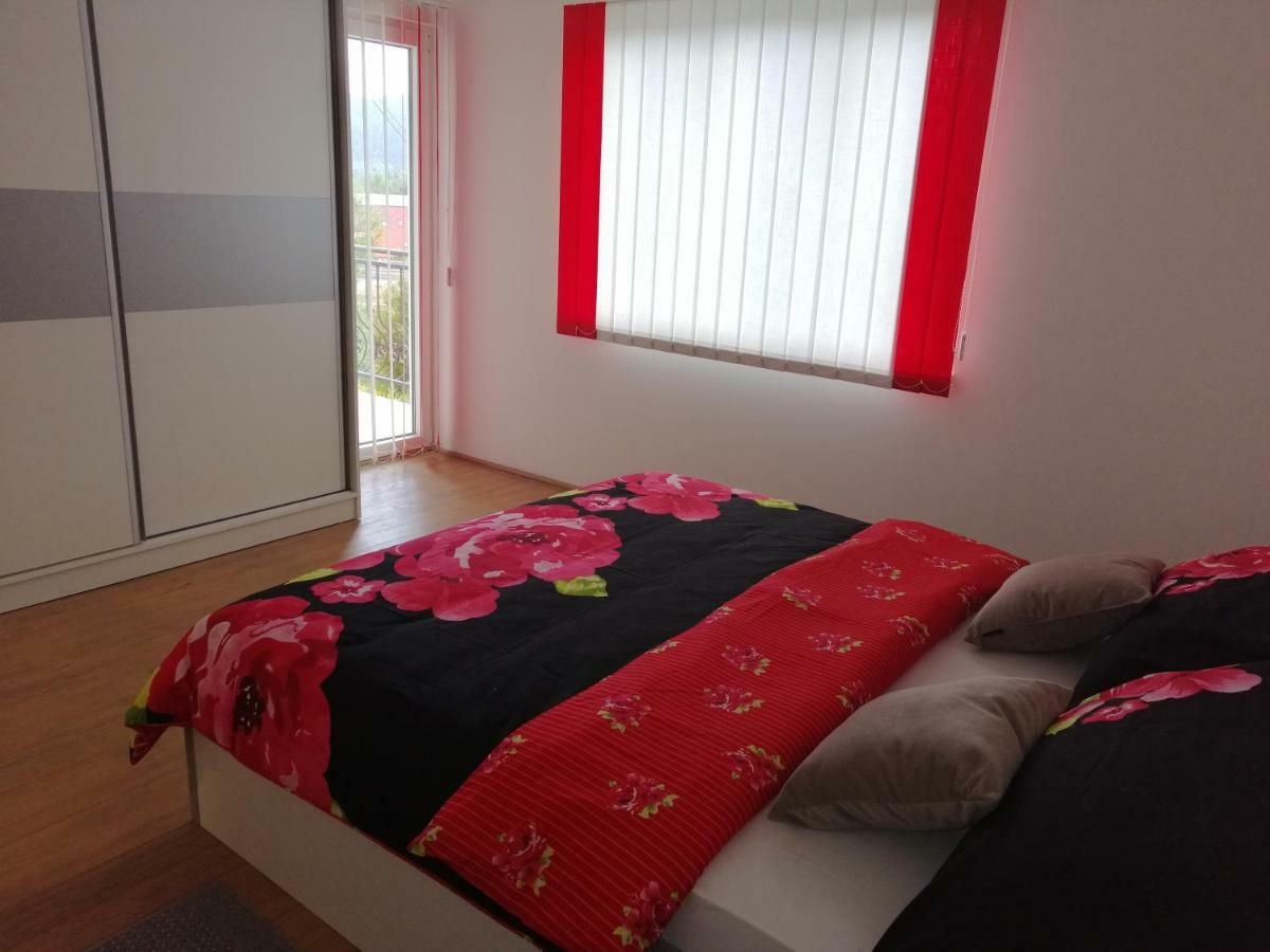 Cosy Apartment Road A6 Fužine Eksteriør bilde