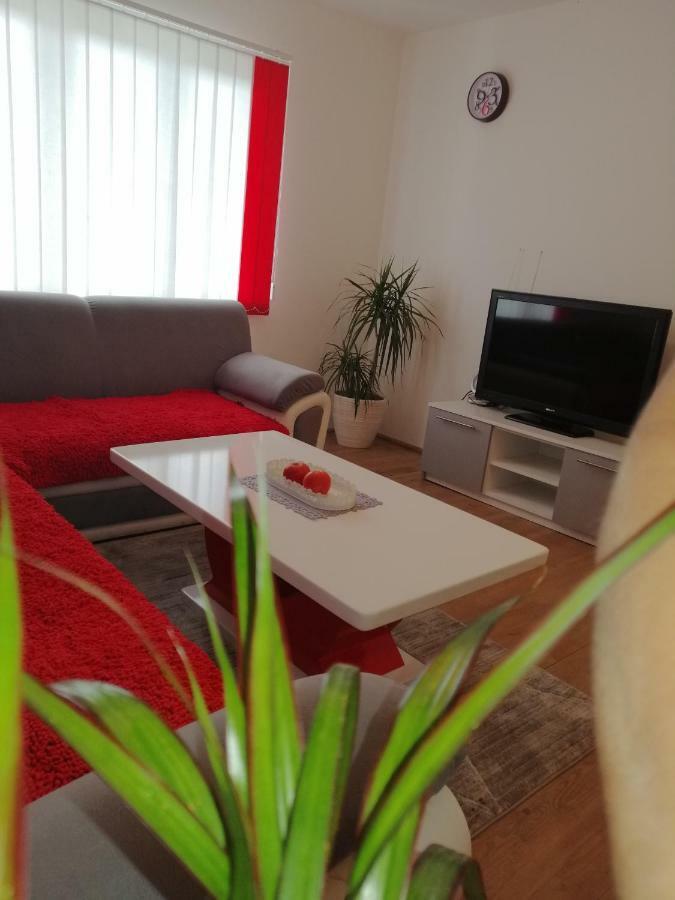 Cosy Apartment Road A6 Fužine Eksteriør bilde