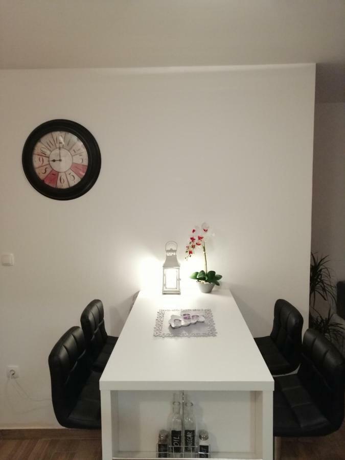 Cosy Apartment Road A6 Fužine Eksteriør bilde
